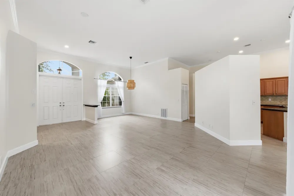 2644 MILLER COURT Weston, FL 33332