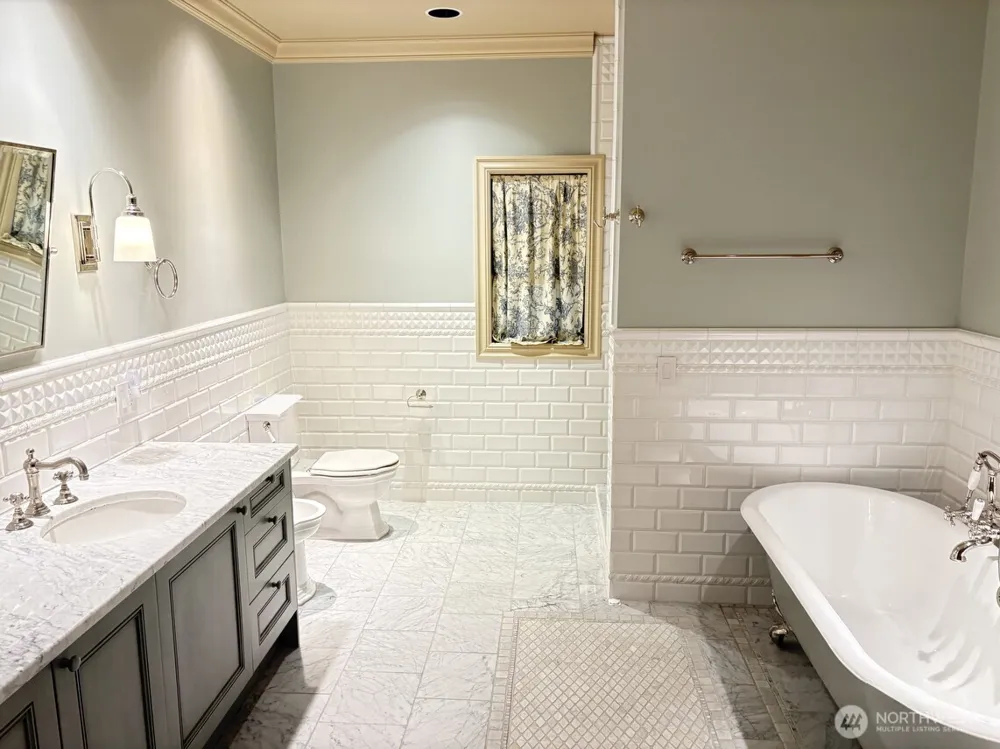 3307 NE 7th Street Renton, WA 98056