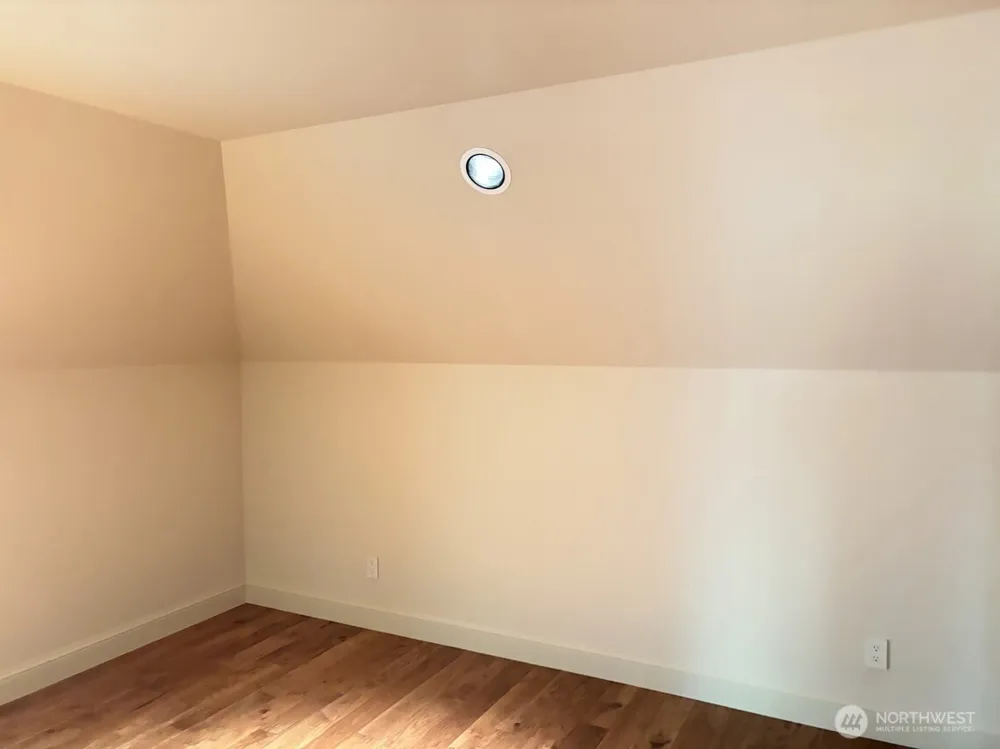 3307 NE 7th Street Renton, WA 98056