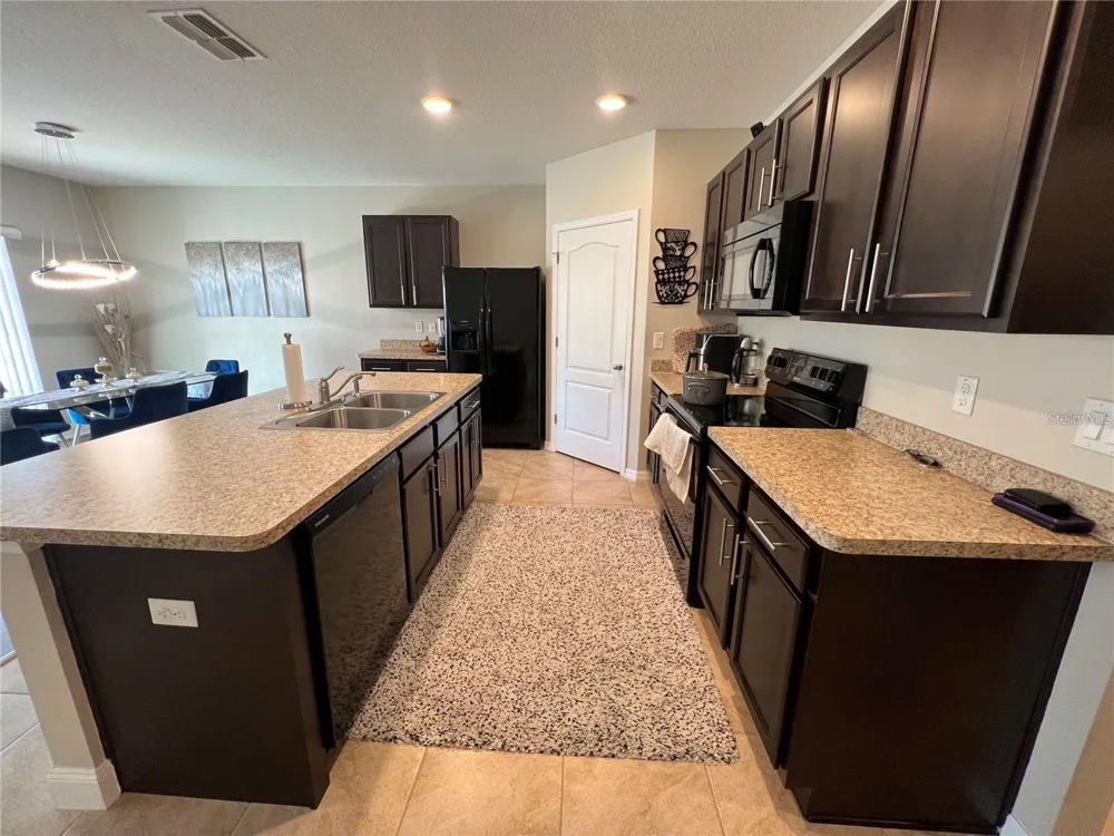120 PANDA WAY Davenport, FL 33837