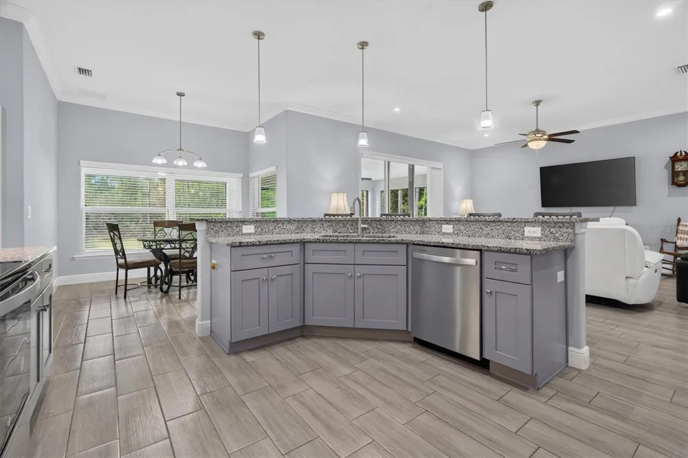 18602 REYNOLDS PARKWAY Orlando, FL 32833