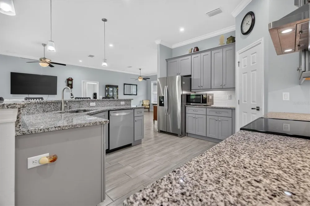 18602 REYNOLDS PARKWAY Orlando, FL 32833