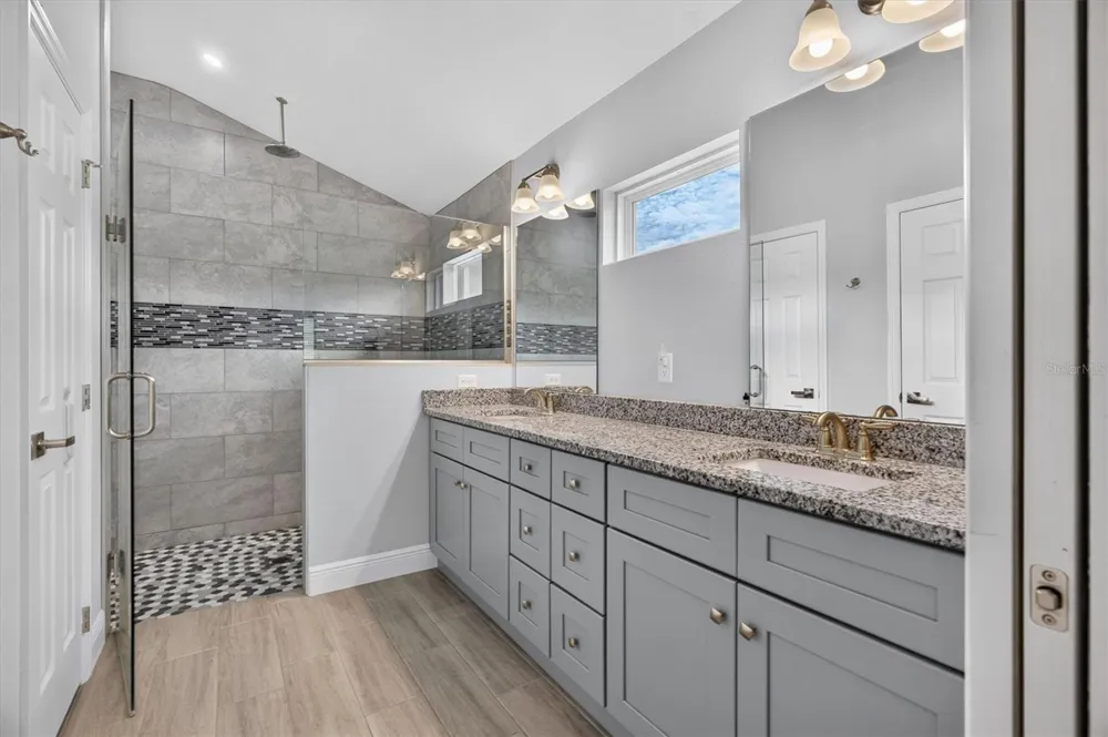 18602 REYNOLDS PARKWAY Orlando, FL 32833