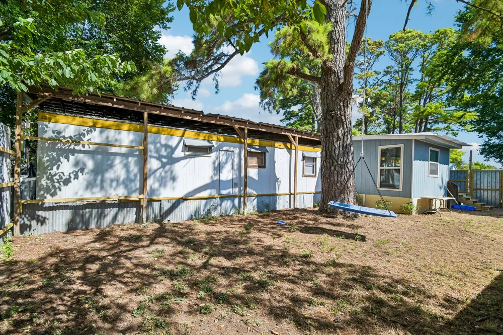 126 Market Street Bastrop, TX 78602