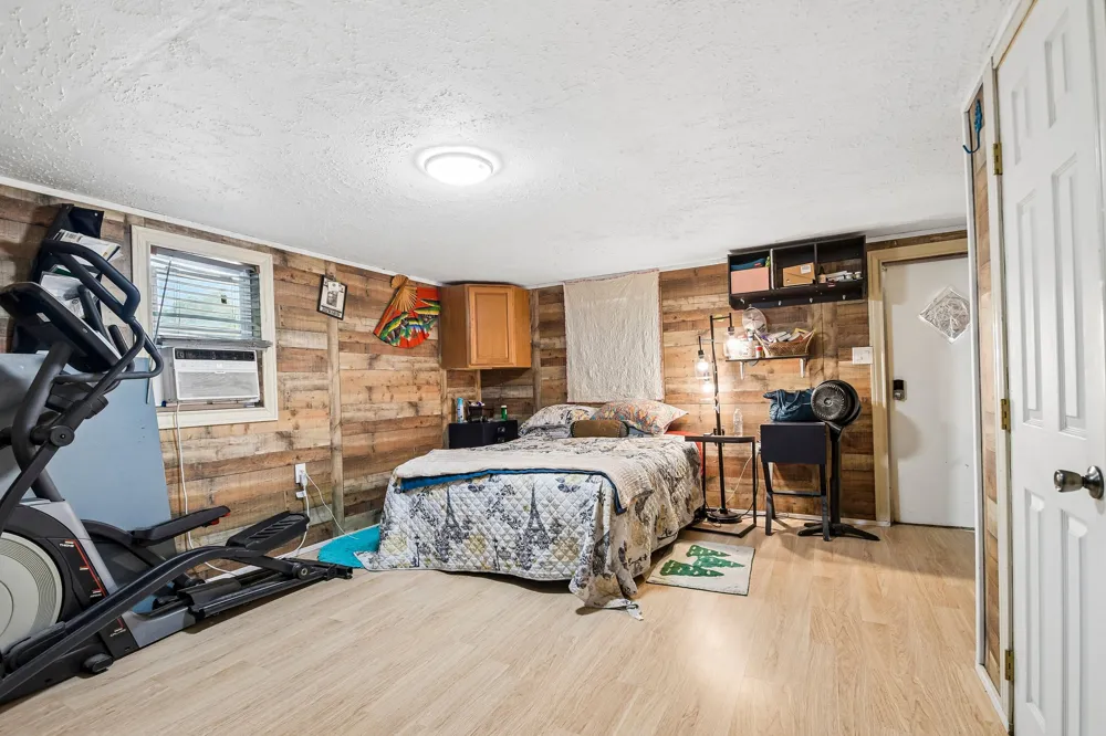 126 Market Street Bastrop, TX 78602