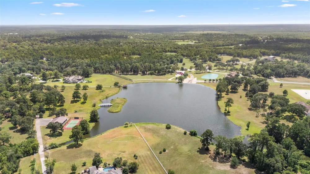 1702 Spring Branch Road Montgomery, TX 77316