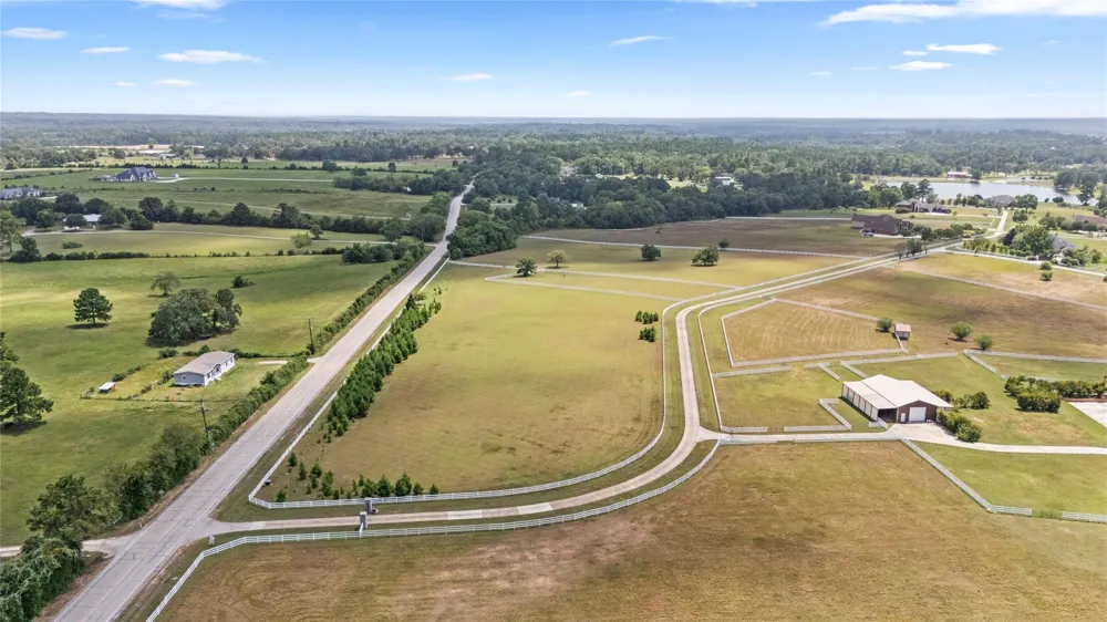 1702 Spring Branch Road Montgomery, TX 77316