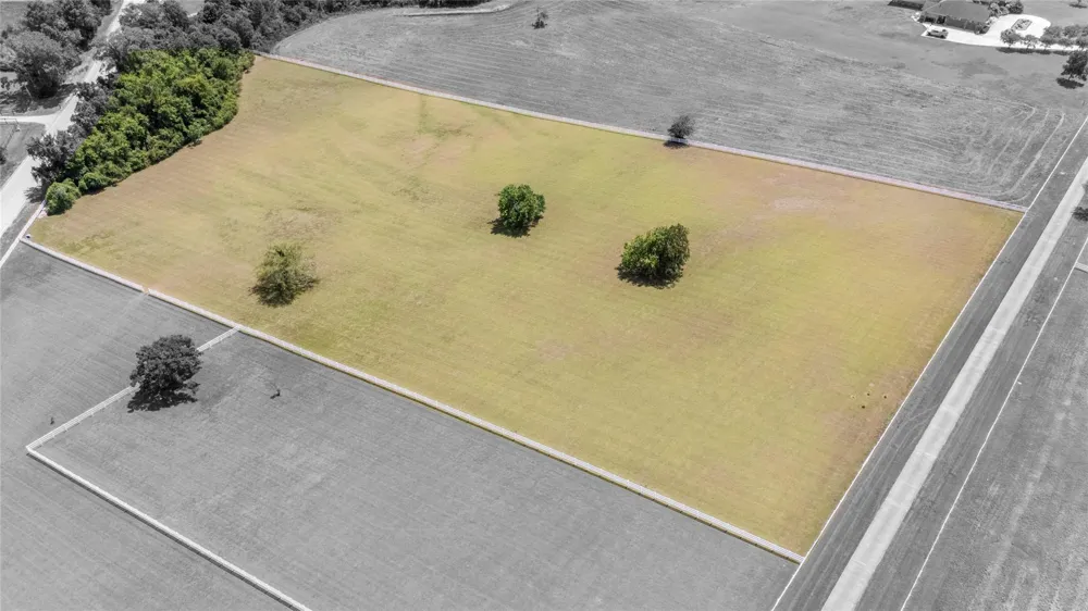 1936 Spring Branch Road Montgomery, TX 77316