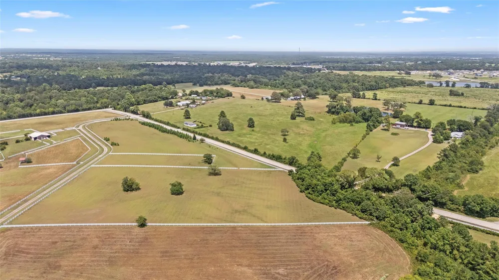 1936 Spring Branch Road Montgomery, TX 77316