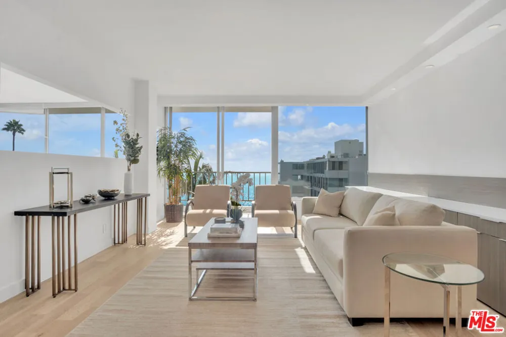 17350 W Sunset Boulevard #303 Los Angeles, CA 90272