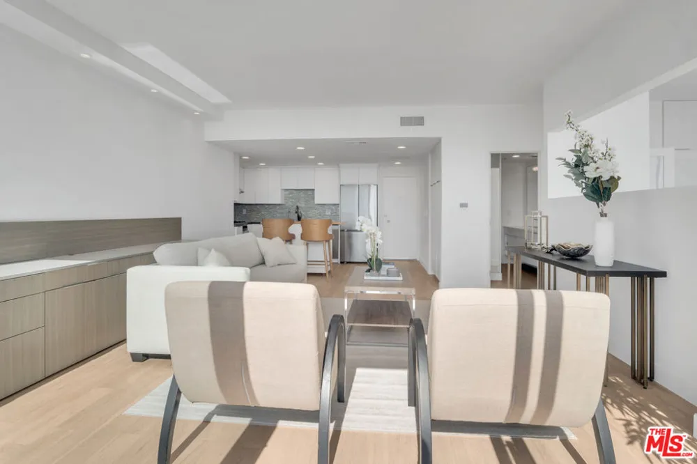 17350 W Sunset Boulevard #303 Los Angeles, CA 90272
