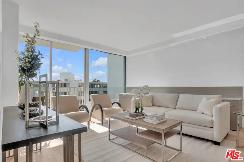 17350 W Sunset Boulevard #303 Los Angeles, CA 90272