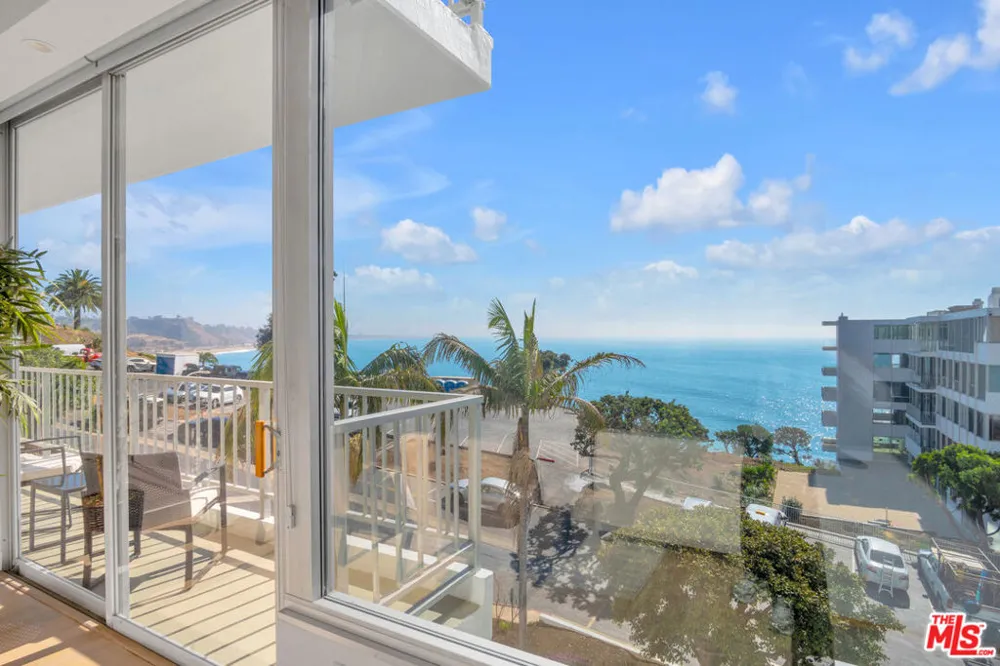 17350 W Sunset Boulevard #303 Los Angeles, CA 90272