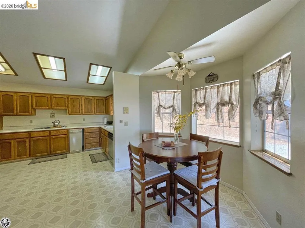 16620 Charles Otter Dr Sonora, CA 95370