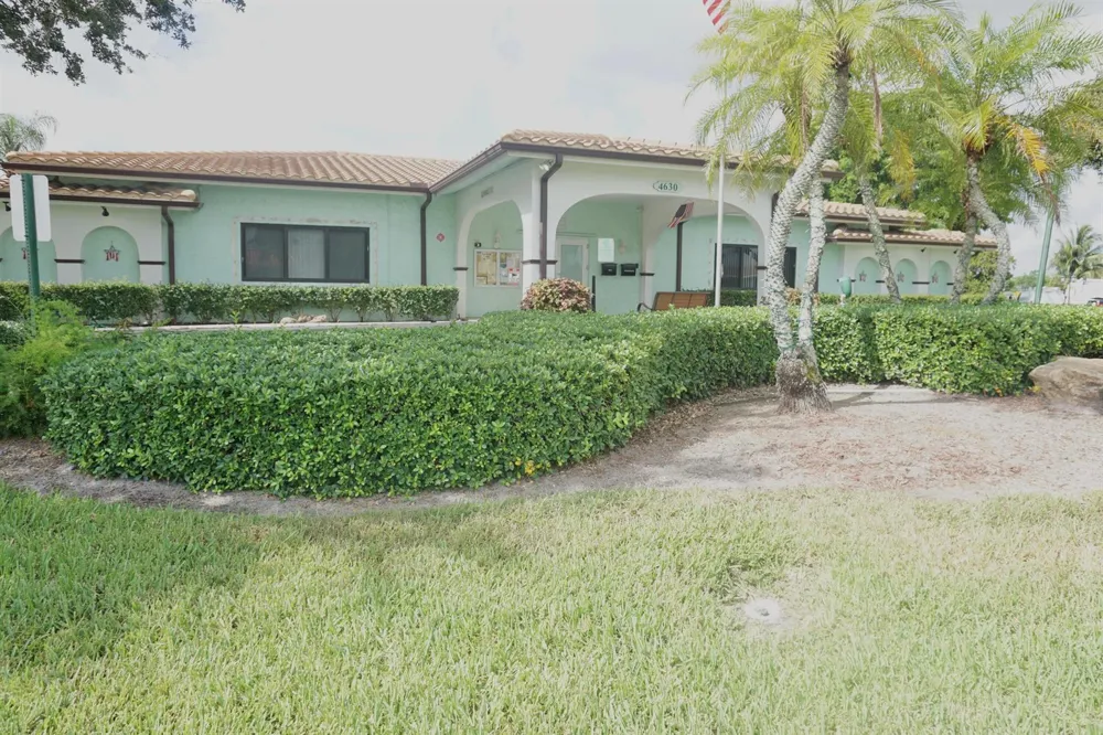 4405 NW 48th Avenue Tamarac, FL 33319