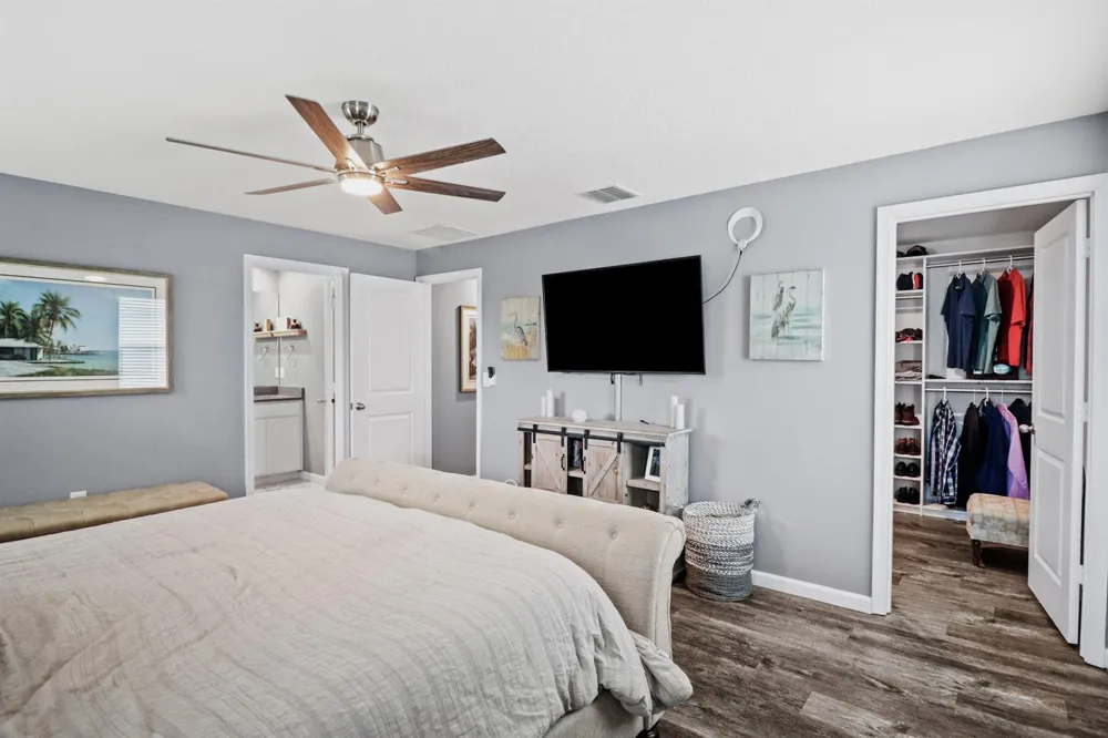 384 SE Sea Hunt Way Stuart, FL 34994