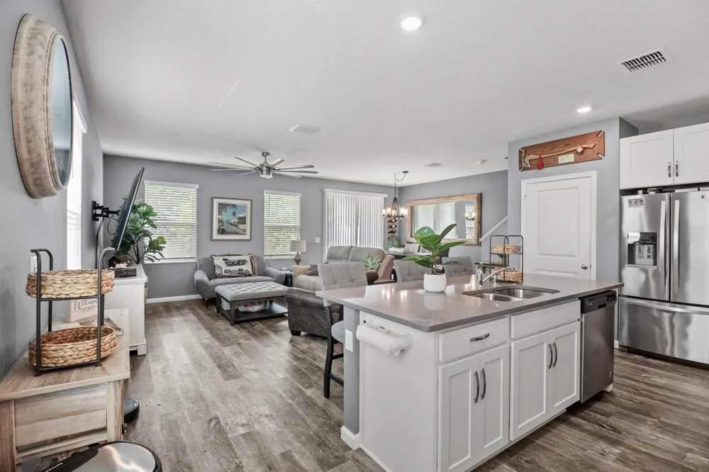 384 SE Sea Hunt Way Stuart, FL 34994
