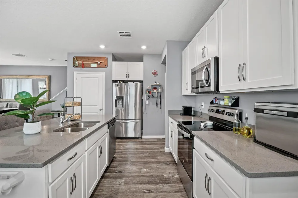 384 SE Sea Hunt Way Stuart, FL 34994