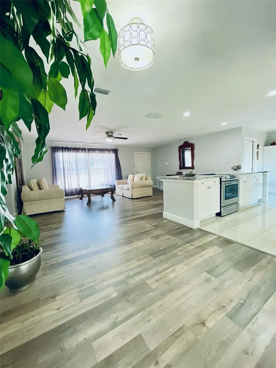 1643 SAXON BOULEVARD Deltona, FL 32725