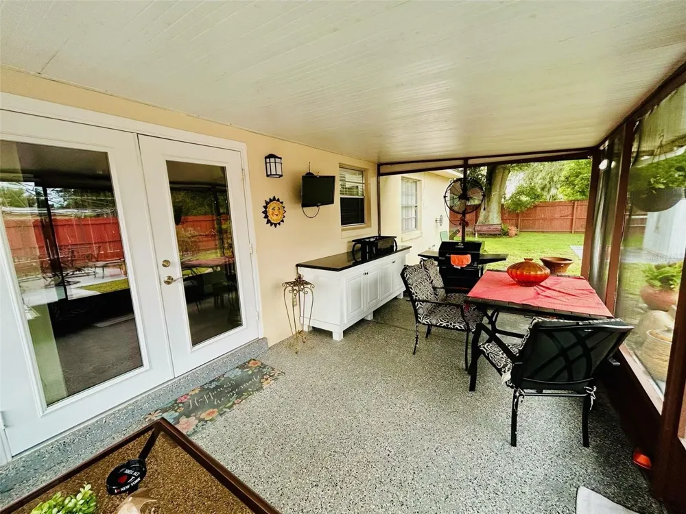 1643 SAXON BOULEVARD Deltona, FL 32725