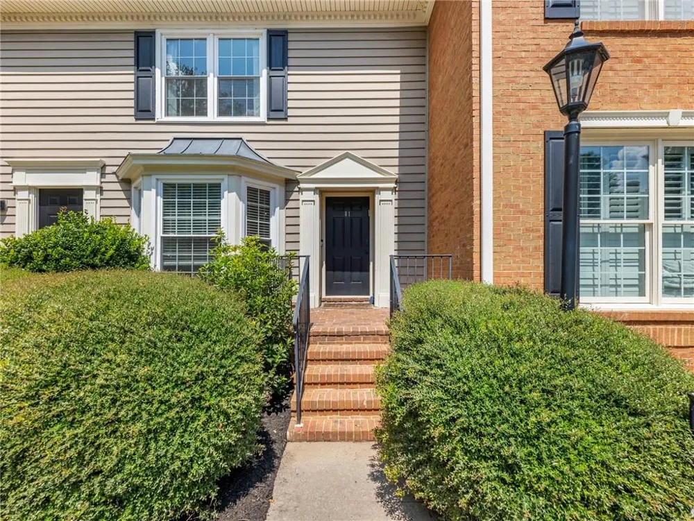 81 Mount Vernon Circle Sandy Springs, GA 30338