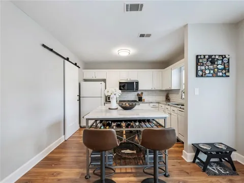 81 Mount Vernon Circle