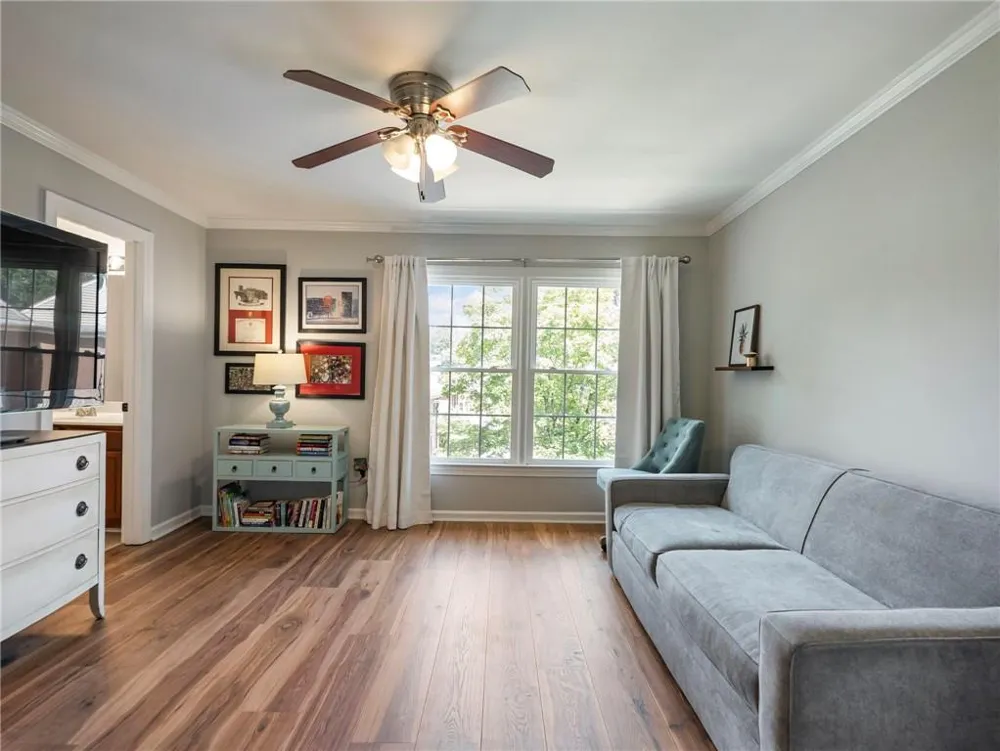 81 Mount Vernon Circle Sandy Springs, GA 30338