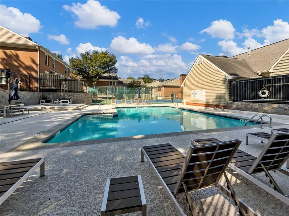 81 Mount Vernon Circle Sandy Springs, GA 30338