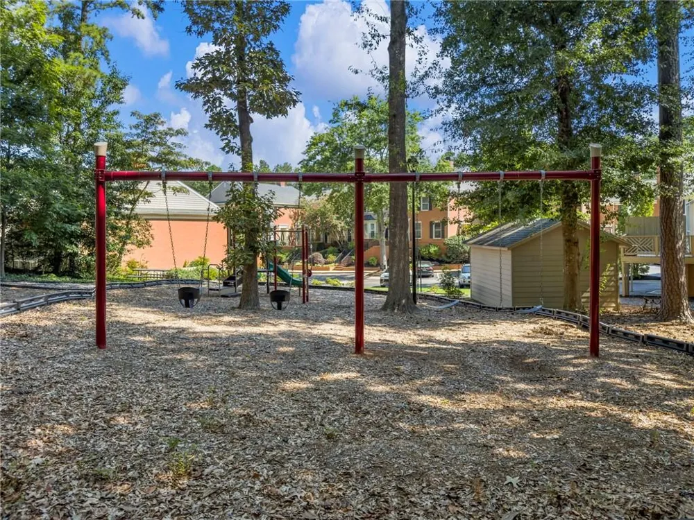 81 Mount Vernon Circle Sandy Springs, GA 30338