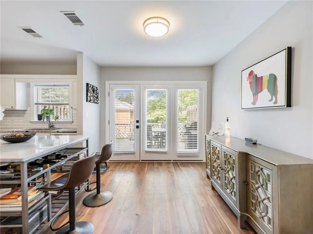 81 Mount Vernon Circle Sandy Springs, GA 30338