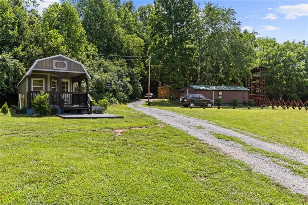 56 River Road Mineral Bluff, GA 30559