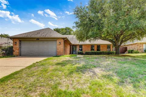 8241 Christie Drive