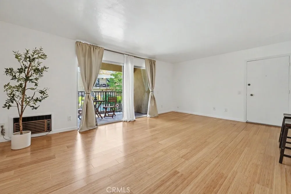 5700 Baltimore #106 La Mesa, CA 91942