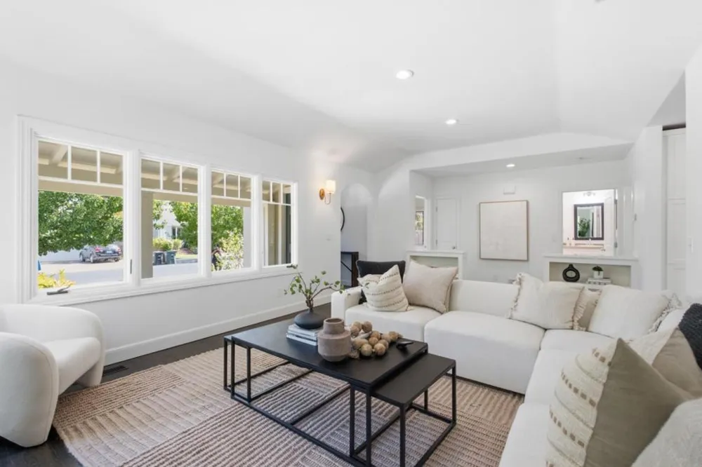 1030 Elm Street San Carlos, CA 94070