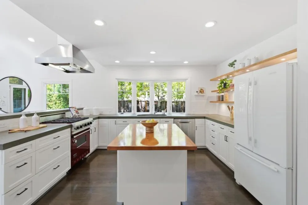 1030 Elm Street San Carlos, CA 94070