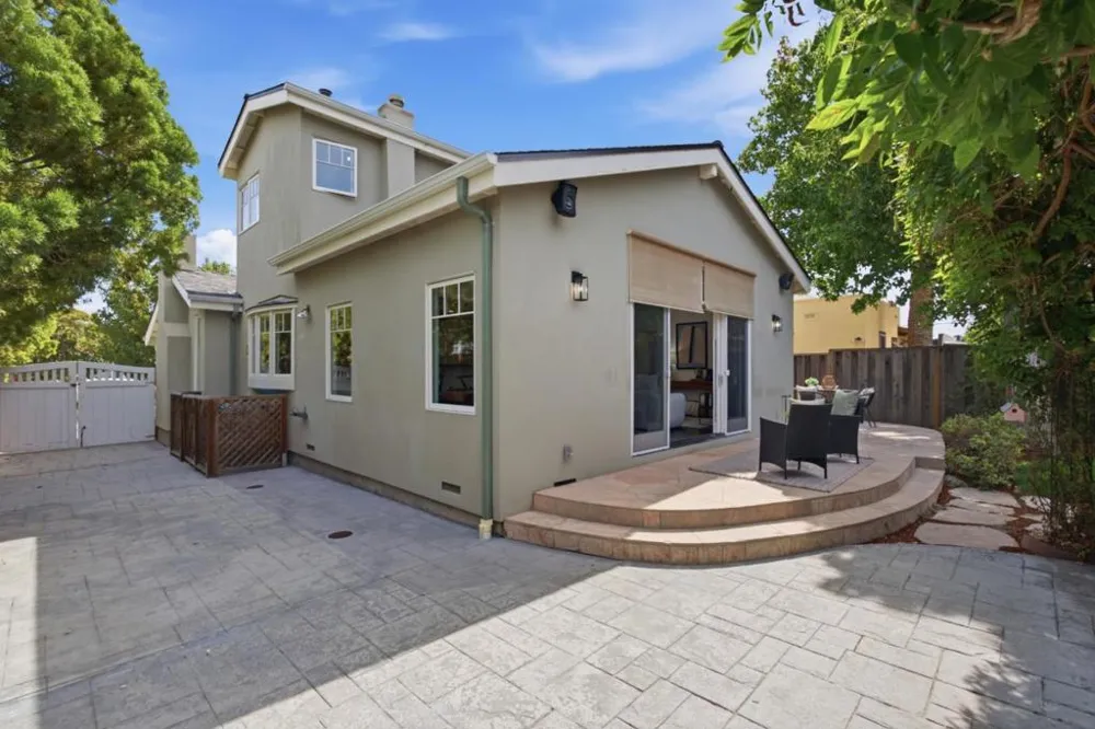 1030 Elm Street San Carlos, CA 94070
