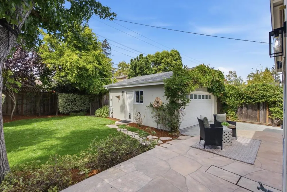 1030 Elm Street San Carlos, CA 94070