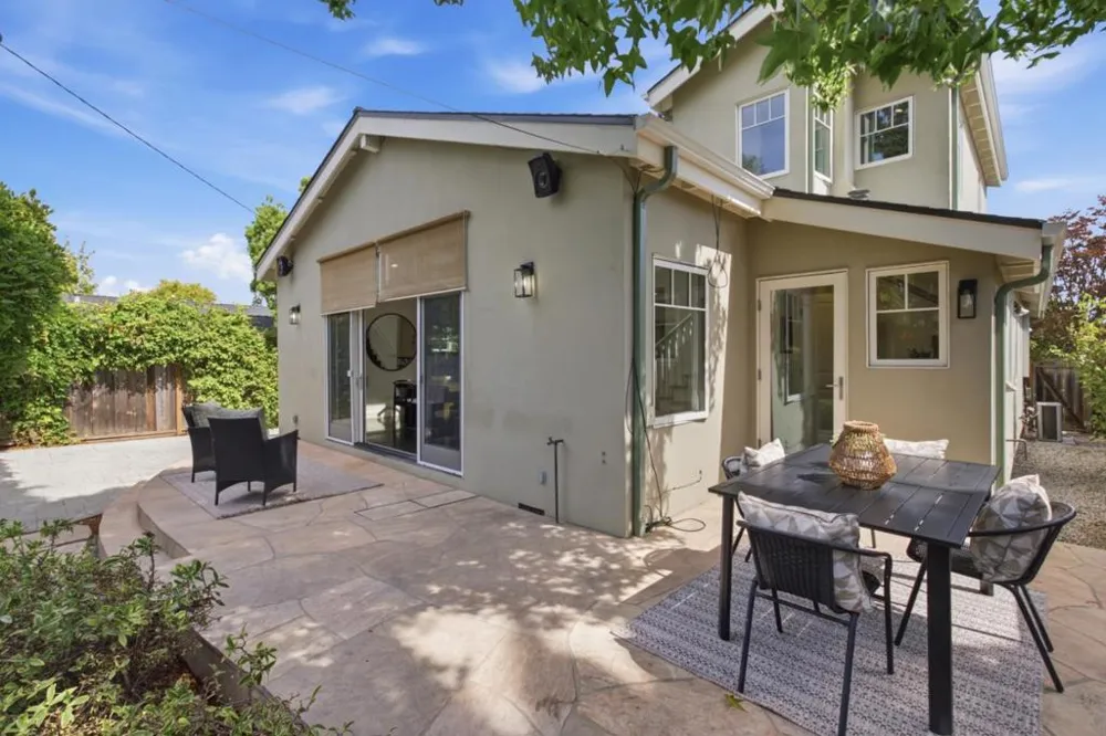 1030 Elm Street San Carlos, CA 94070