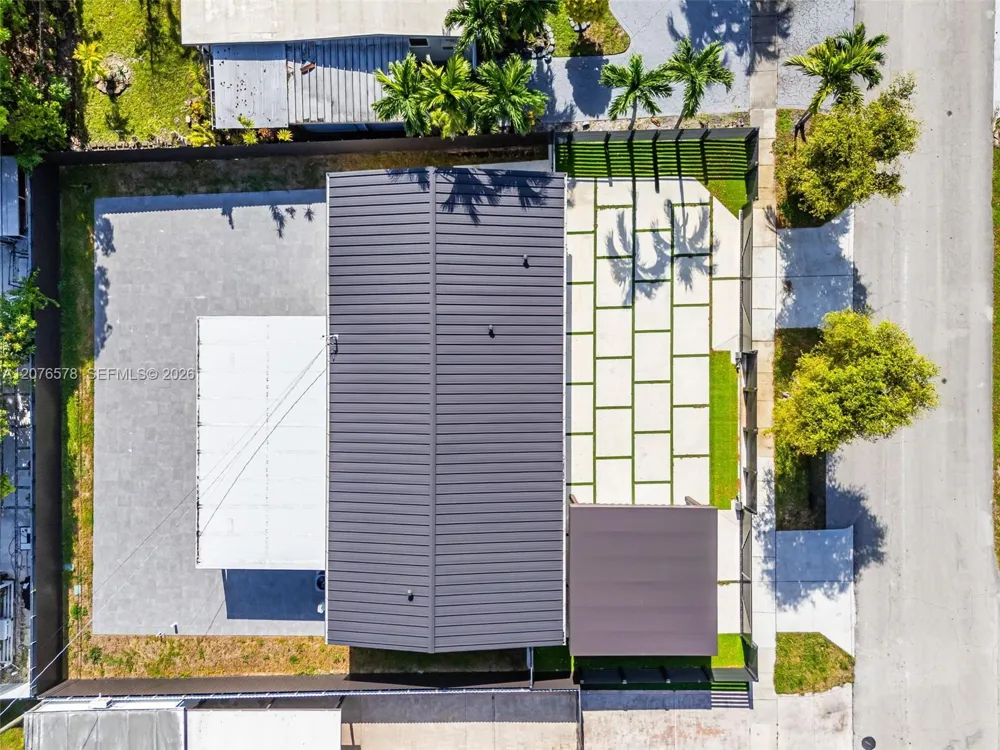 1270 W 64th Ter Hialeah, FL 33012