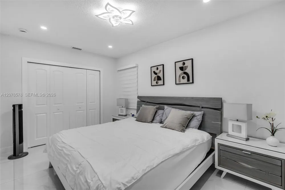 1270 W 64th Ter Hialeah, FL 33012