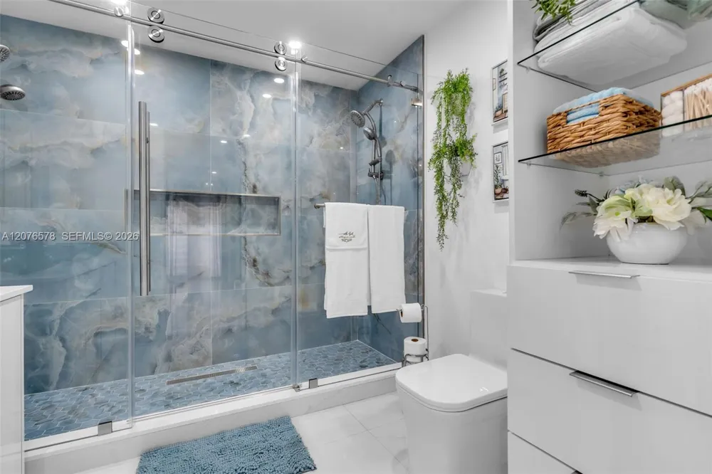 1270 W 64th Ter Hialeah, FL 33012