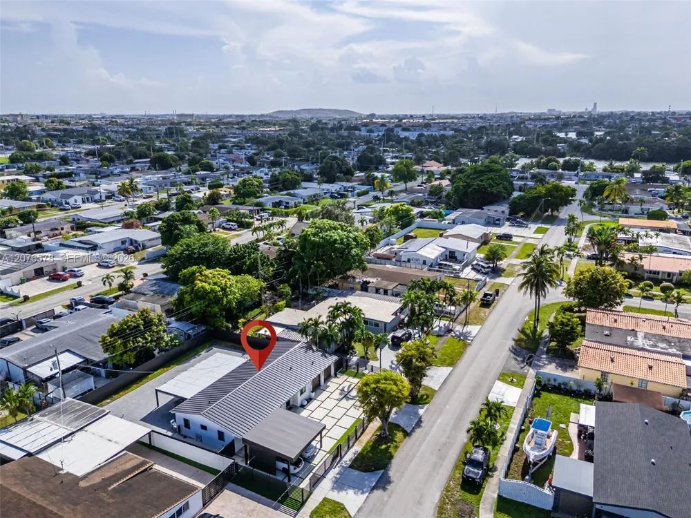 1270 W 64th Ter Hialeah, FL 33012