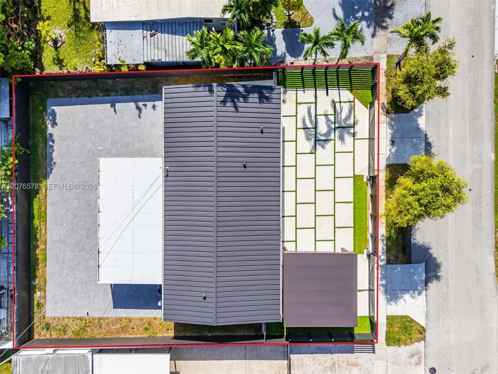1270 W 64th Ter Hialeah, FL 33012