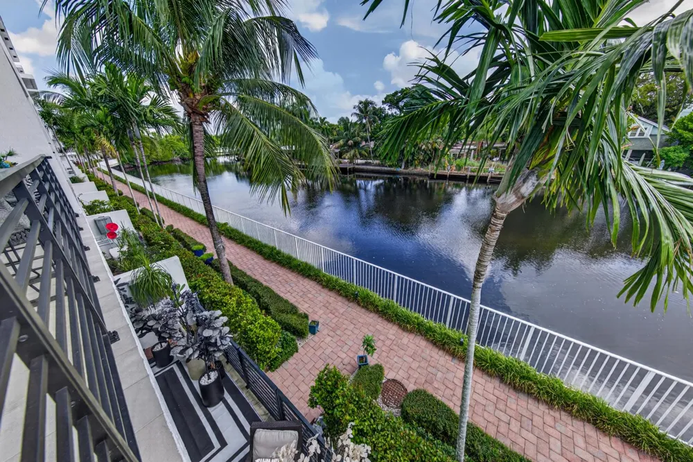 2900 NE 12th Terrace #22 Oakland Park, FL 33334