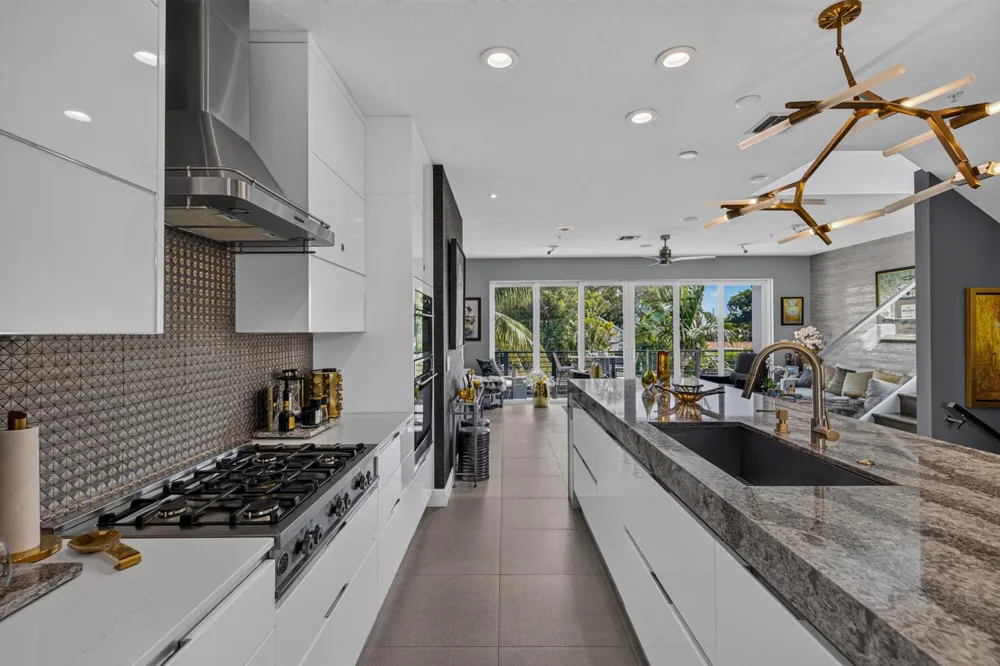 2900 NE 12th Terrace #22 Oakland Park, FL 33334