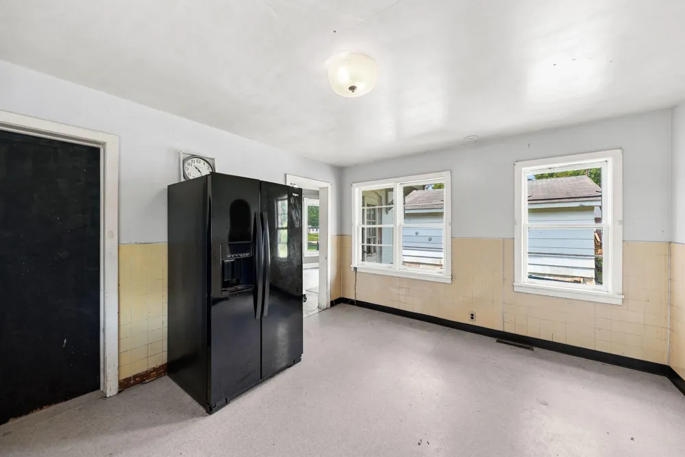 105 Locust Street E Three Oaks Village, MI 49128