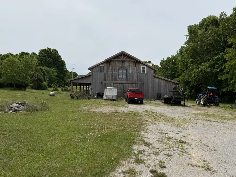 2405 Paul Finley Rd Lewisburg, TN 37091