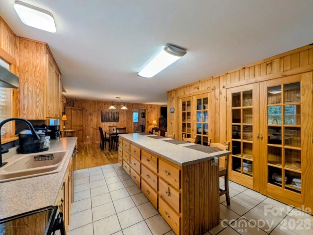 213 Rustling Pines Drive Hendersonville, NC 28792