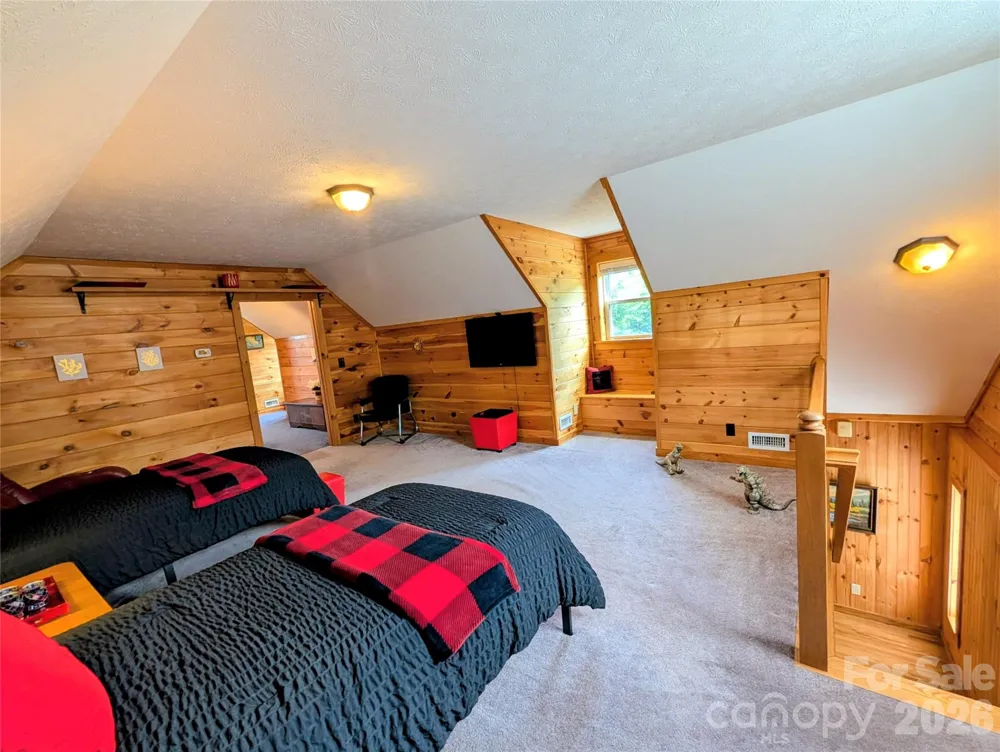 213 Rustling Pines Drive Hendersonville, NC 28792
