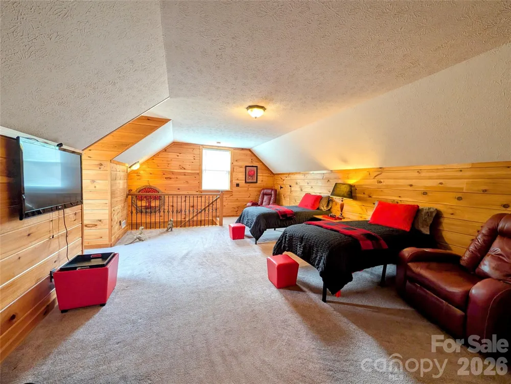 213 Rustling Pines Drive Hendersonville, NC 28792